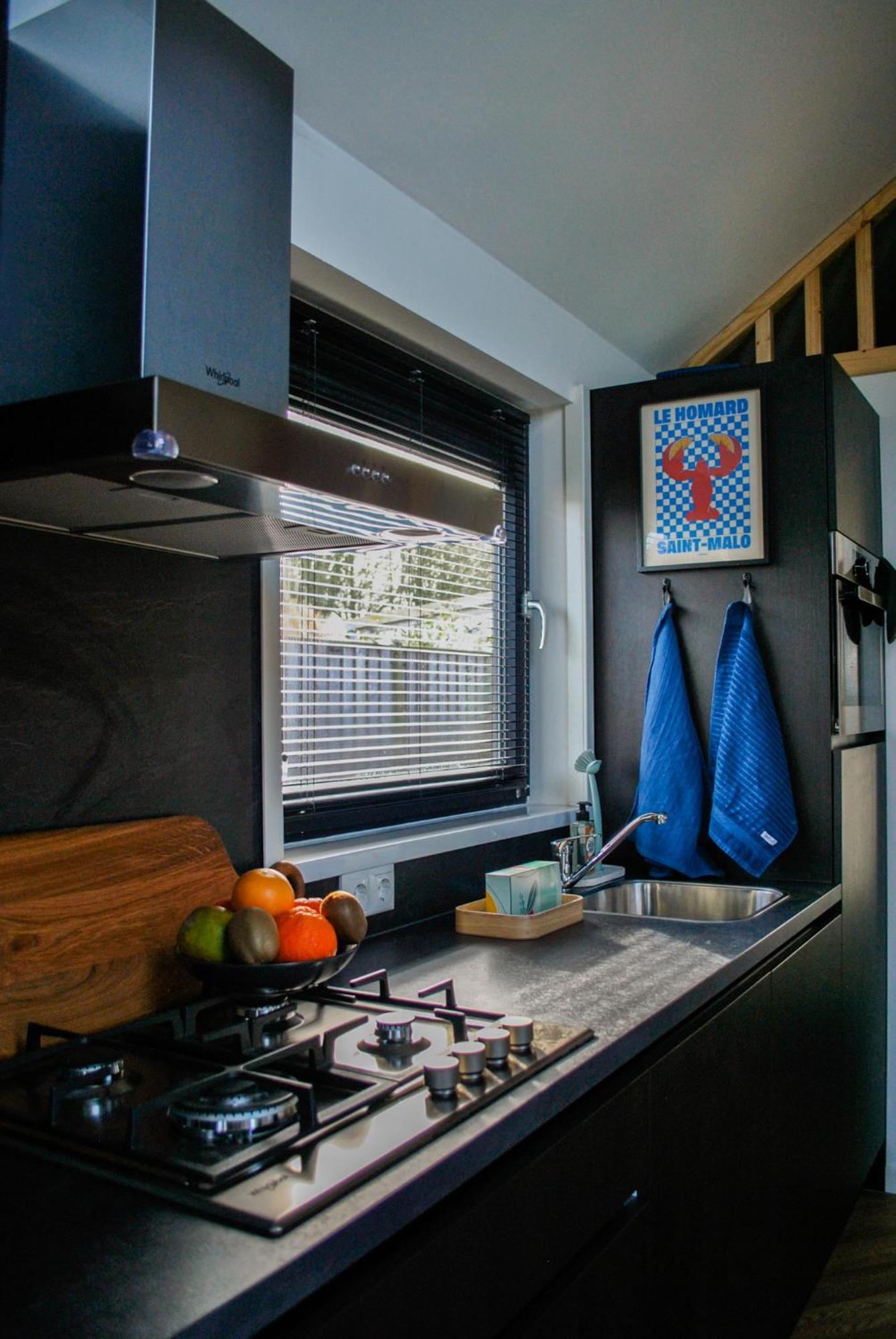 Lobsters Lodge In Heinkenszand ' Wellness Accommodation With Private Hottub, Private Sauna And Outdoor Shower ' Airco'S ' Free Wifi ' Complimentary Bed Linen And Towels Buitenkant foto
